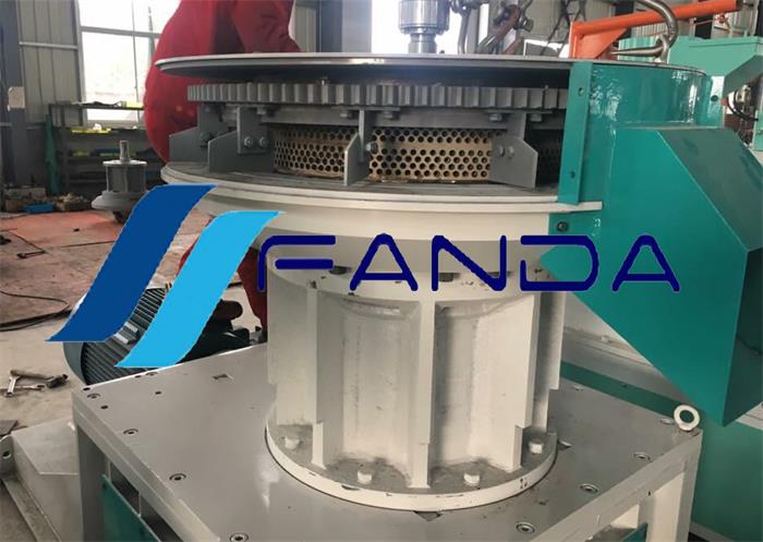 Vertical ring die pellet mill.jpg