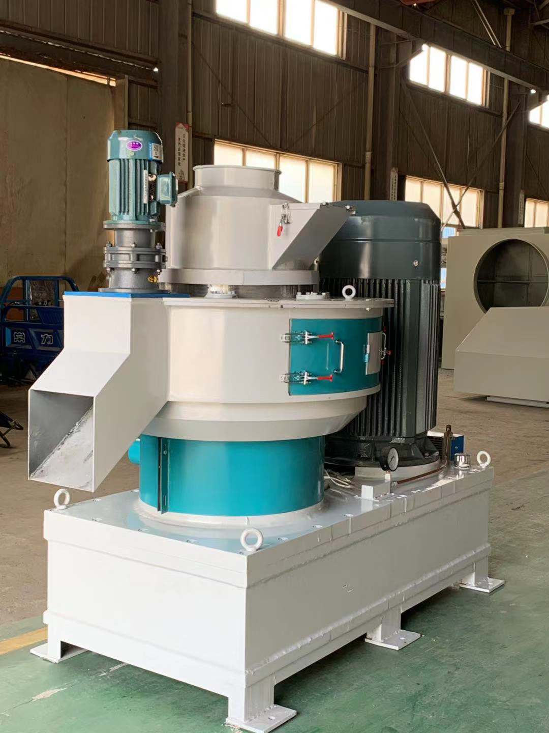 MKLH560 vertical ring die pellet mill delivery (1)